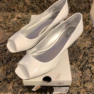 East 5th Shoes NIB